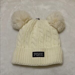 🆕 PINK Victoria's Secret Cream Cable Knit Hat